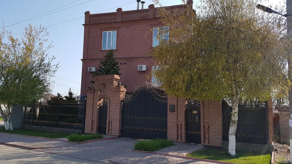 Versal Hotel Kherson Exterior foto