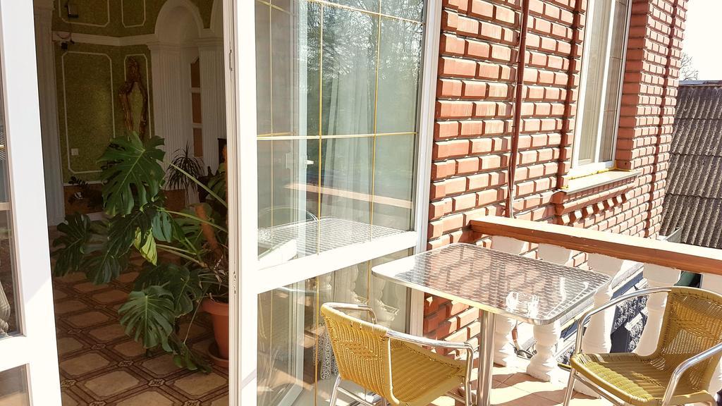 Versal Hotel Kherson Exterior foto