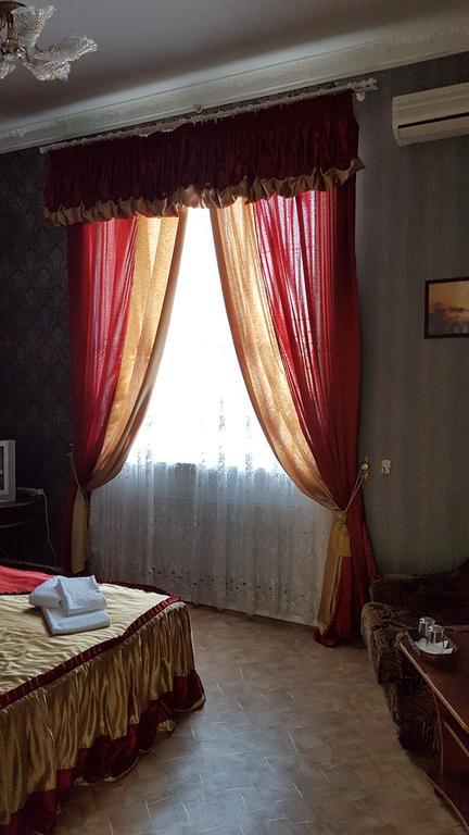 Versal Hotel Kherson Exterior foto